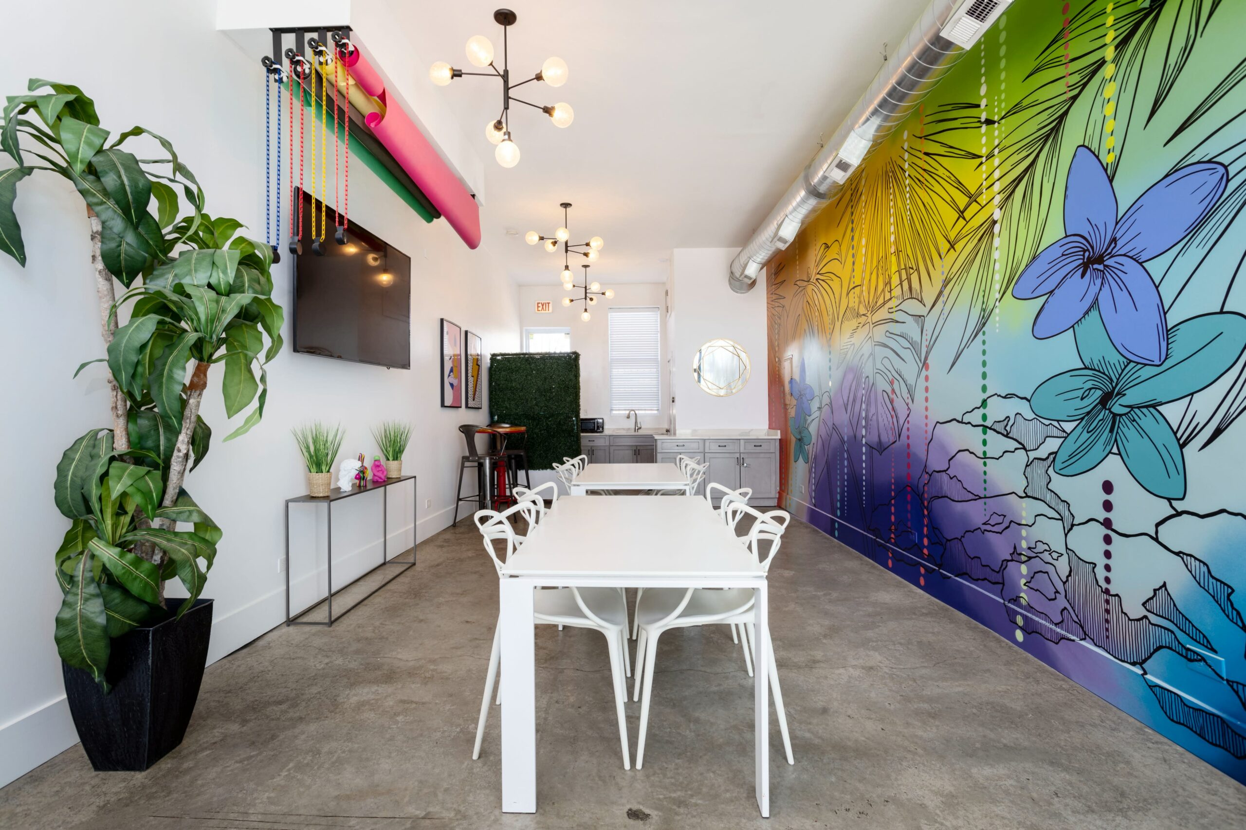 Innovative Approaches to Celebrate Office Successes with an Enjoyable Experience
